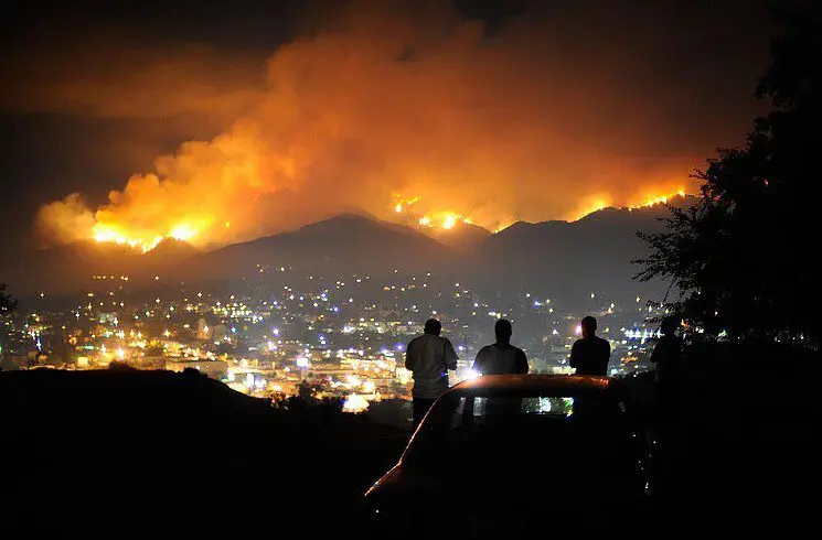 APOCALYPSE LA: A CITY OF ANGELS & DREAMS GONE TO HELL